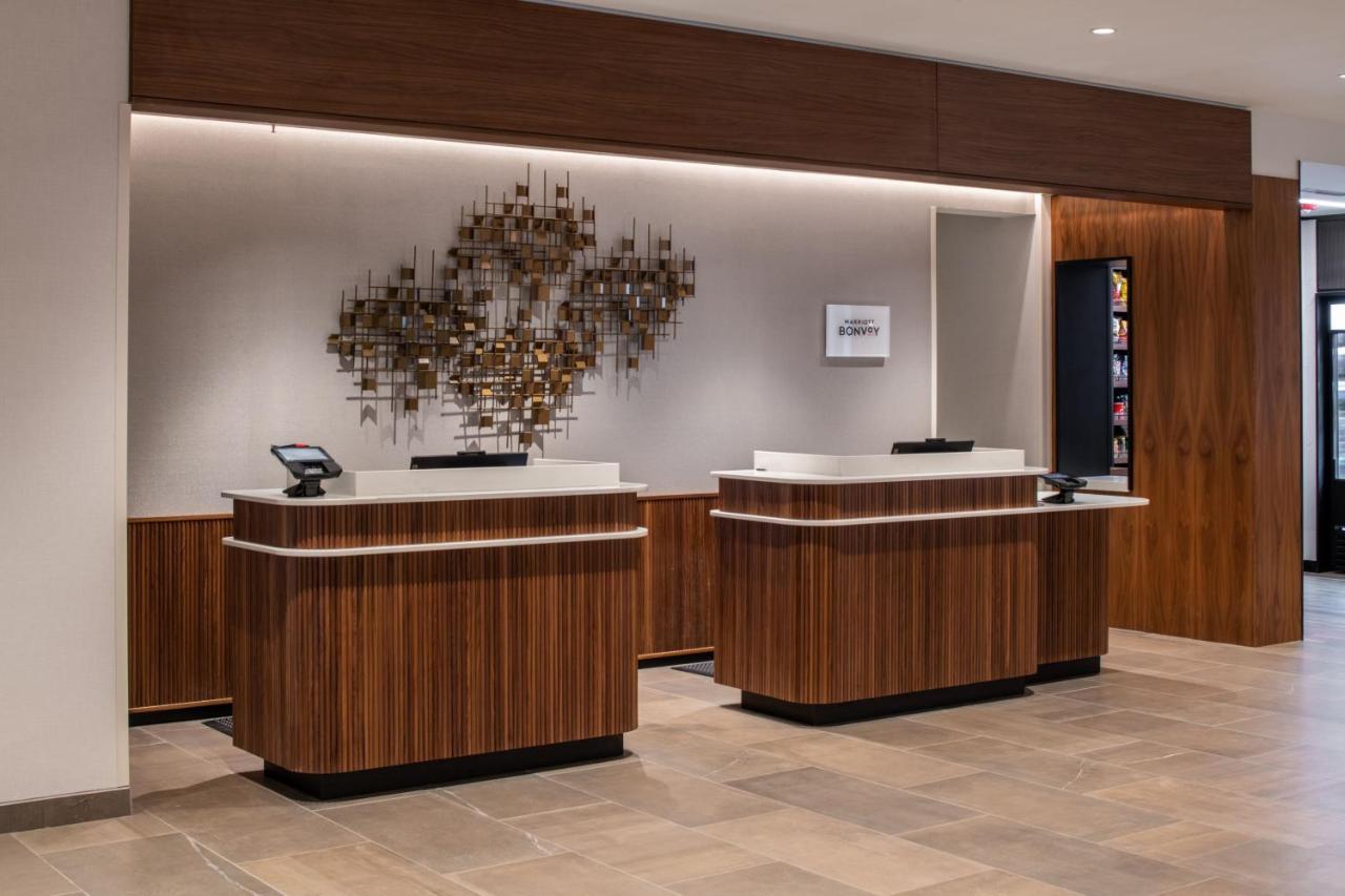 Courtyard By Marriott Olympia Hotel Exterior foto